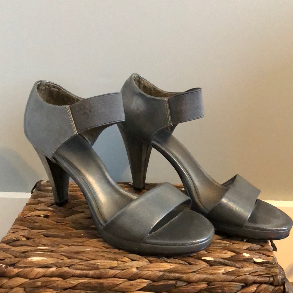 Grey Old Navy high heels!
